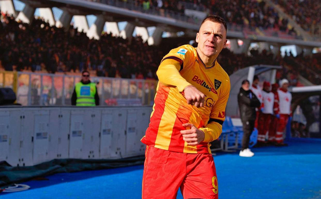 意甲第20轮:帕尔马逆转莱切,24岁阿根廷悍将8分钟连入两球定胜局