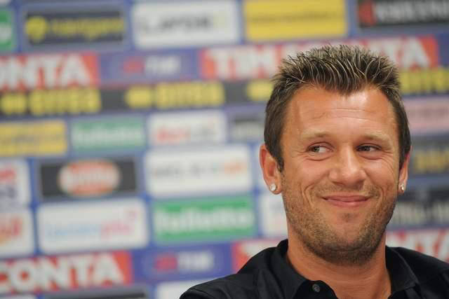 一日意甲最新动态:米兰瞄准重要引援,小因扎吉国米执教前景成疑